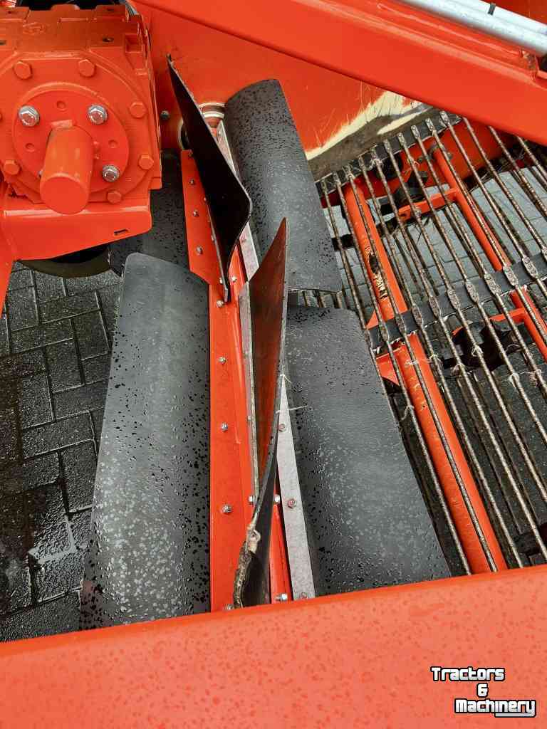 Zwiebelroder Holaras Uienrooiter UR 135 DB