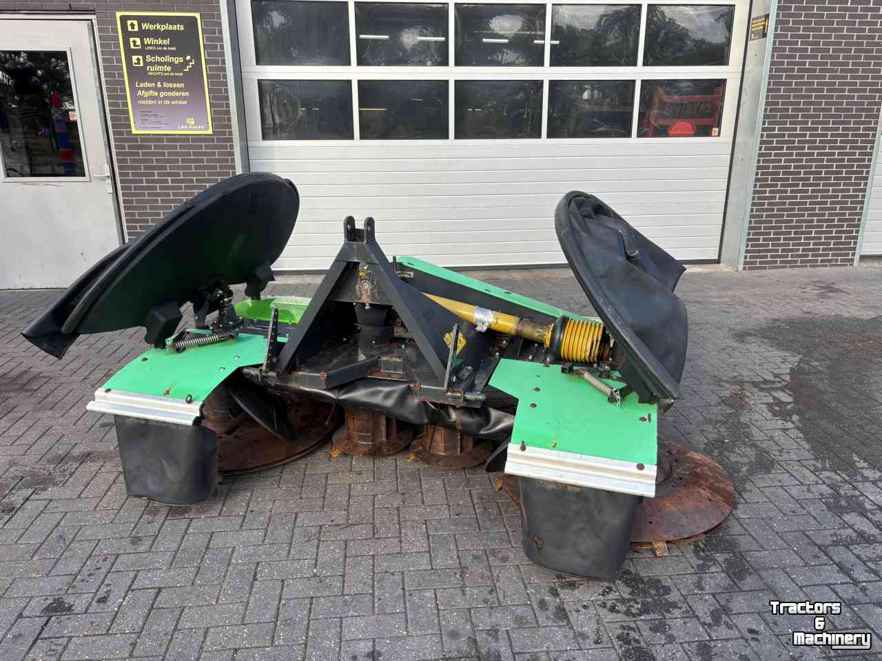 Mähwerk Deutz-Fahr KM 4.29   ( Kuhn PZ300 )