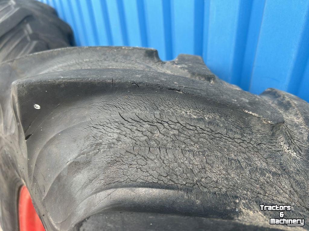 Räder, Reifen, Felgen & Distanzringe Fendt TAURUS 420/70R28 op 8 gaats velgen
