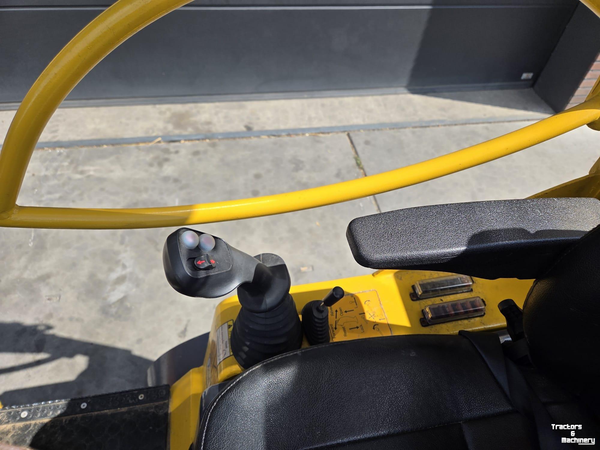 Radlader Eurotrac W11