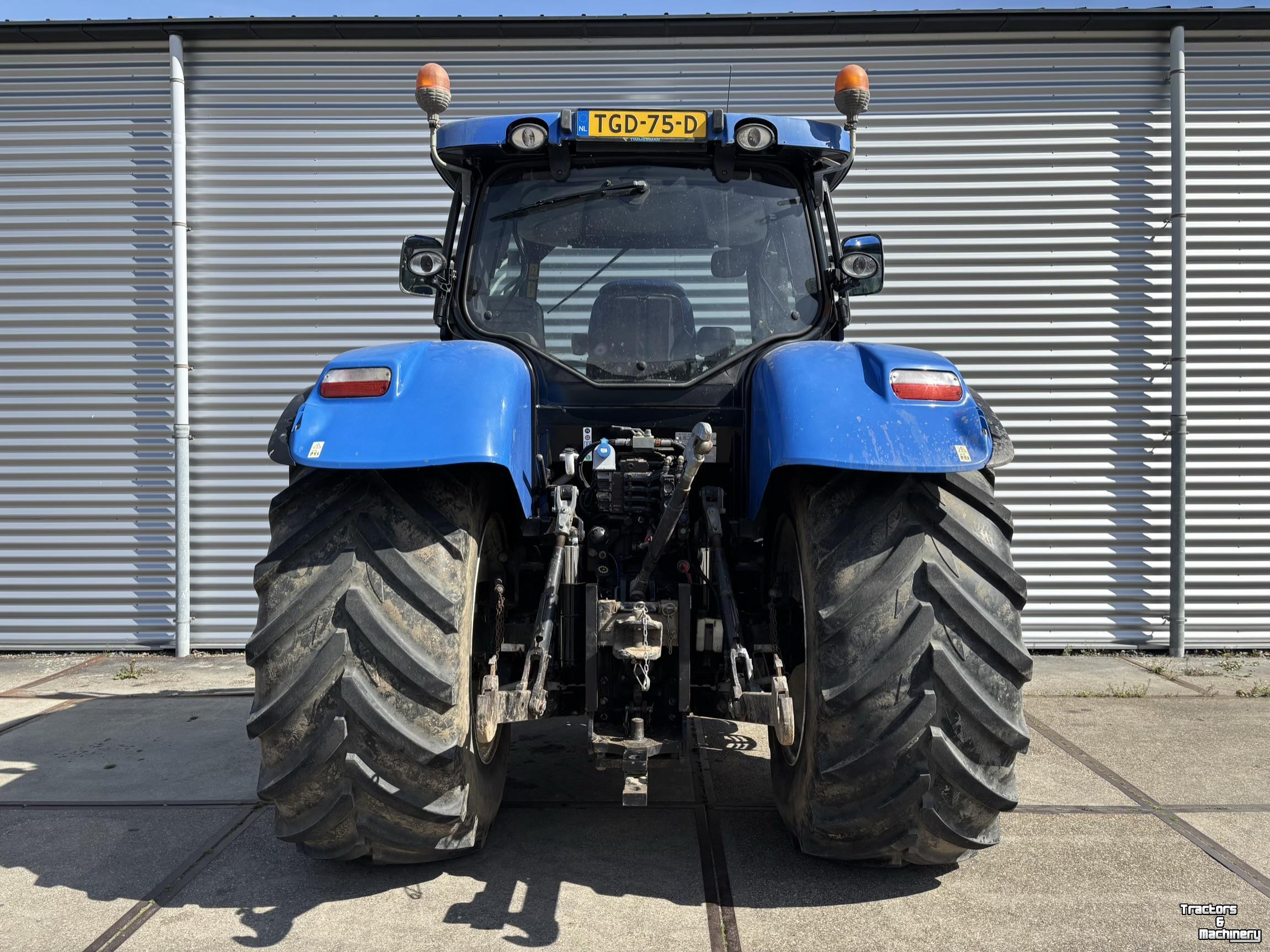 Schlepper / Traktor New Holland T6.150EC