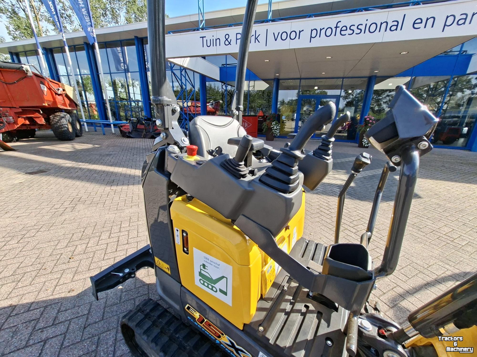 Minibagger New Holland E15X