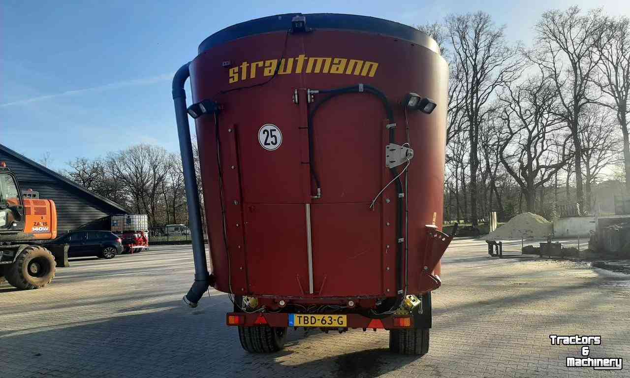 Selbstfahrende Futtermischwagen Strautmann Verti-Mix 2001 D-SF Fast Cut Voermengwagen