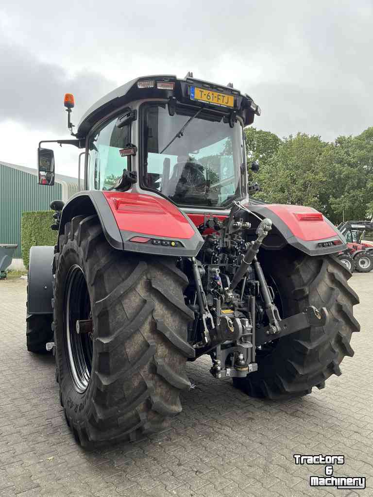 Schlepper / Traktor Massey Ferguson 8S.225 Dyna-VT Exclusive Tractoren