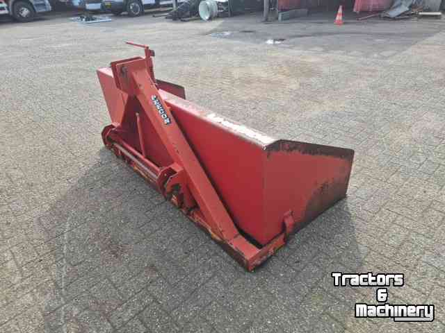 Traktor Abkippbehälter Peecon Trekkerbak.