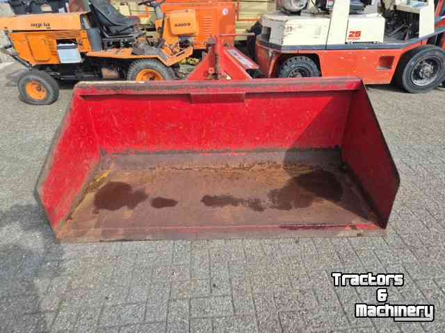 Traktor Abkippbehälter Peecon Trekkerbak.