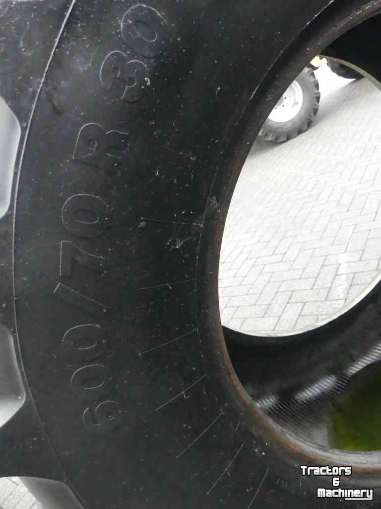 Sonstiges Traktoren und Zubehör Vredestein Vredestein 600/70R30