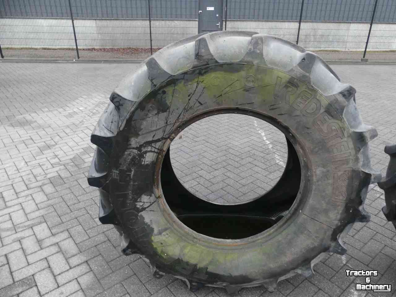 Sonstiges Traktoren und Zubehör Vredestein Vredestein 600/70R30