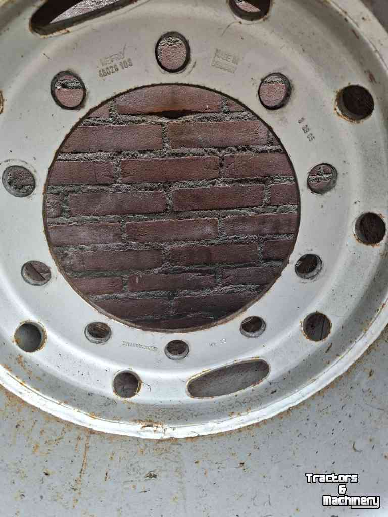 Räder, Reifen, Felgen & Distanzringe Vredestein Vredestein 650/50R22.5 banden op velg. Dumper/kieper/ladewagen.
