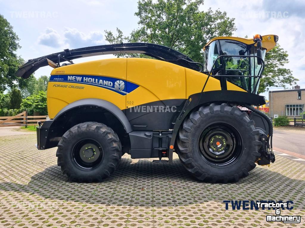 Feldhäcksler New Holland FR 550 hakselaar