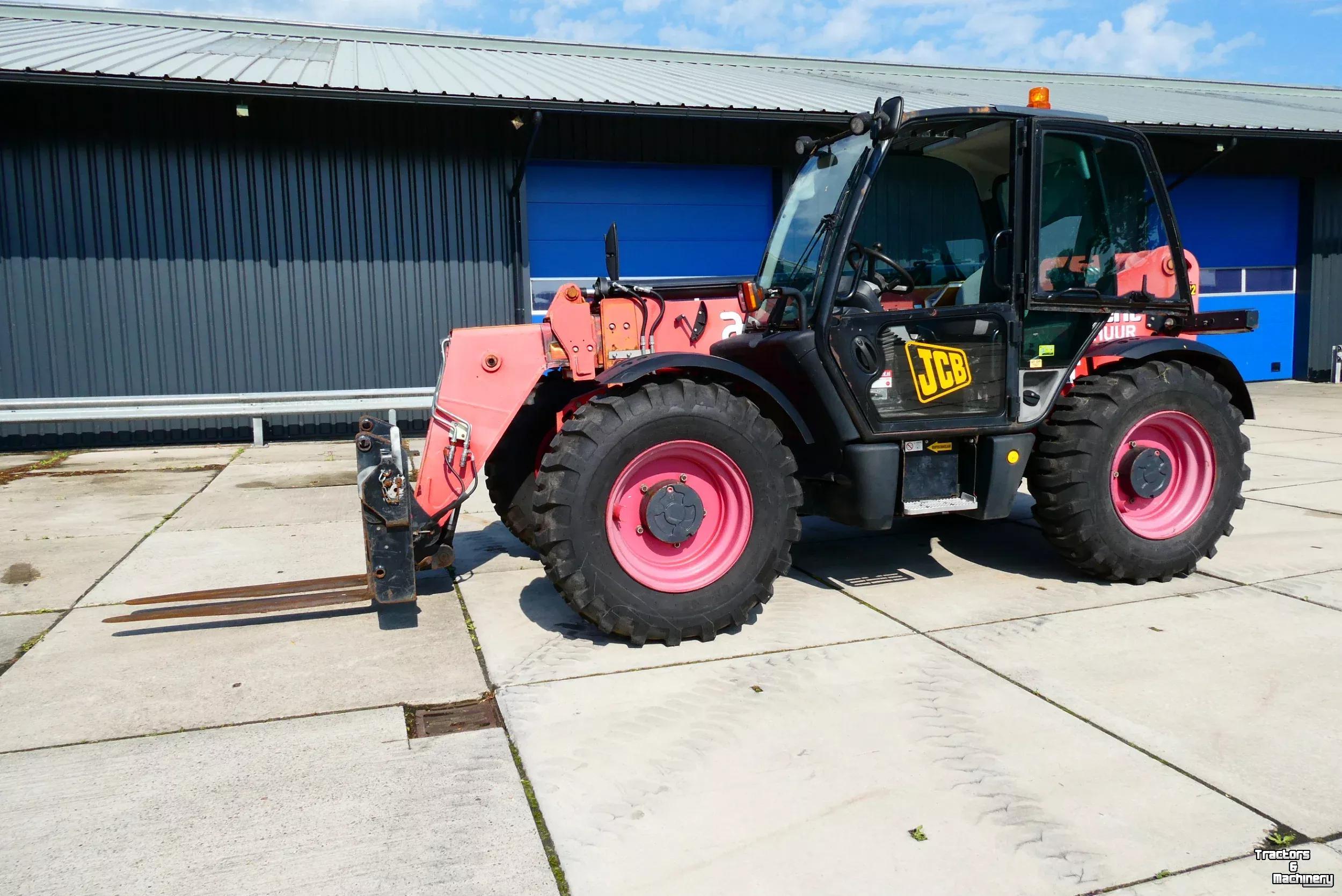 Teleskoplader JCB 535-95