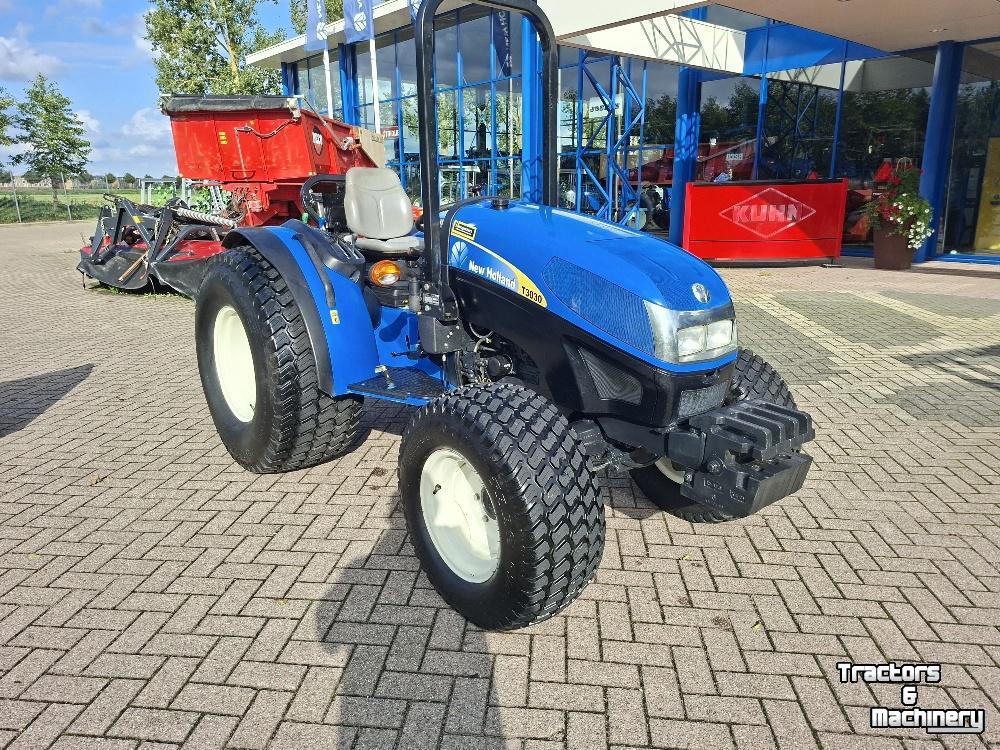 Obsttraktor New Holland T3030