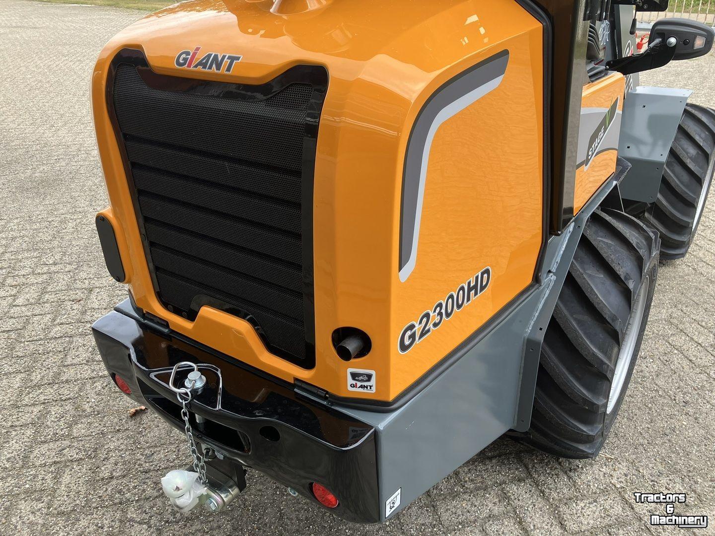 Radlader Giant G2300 HD