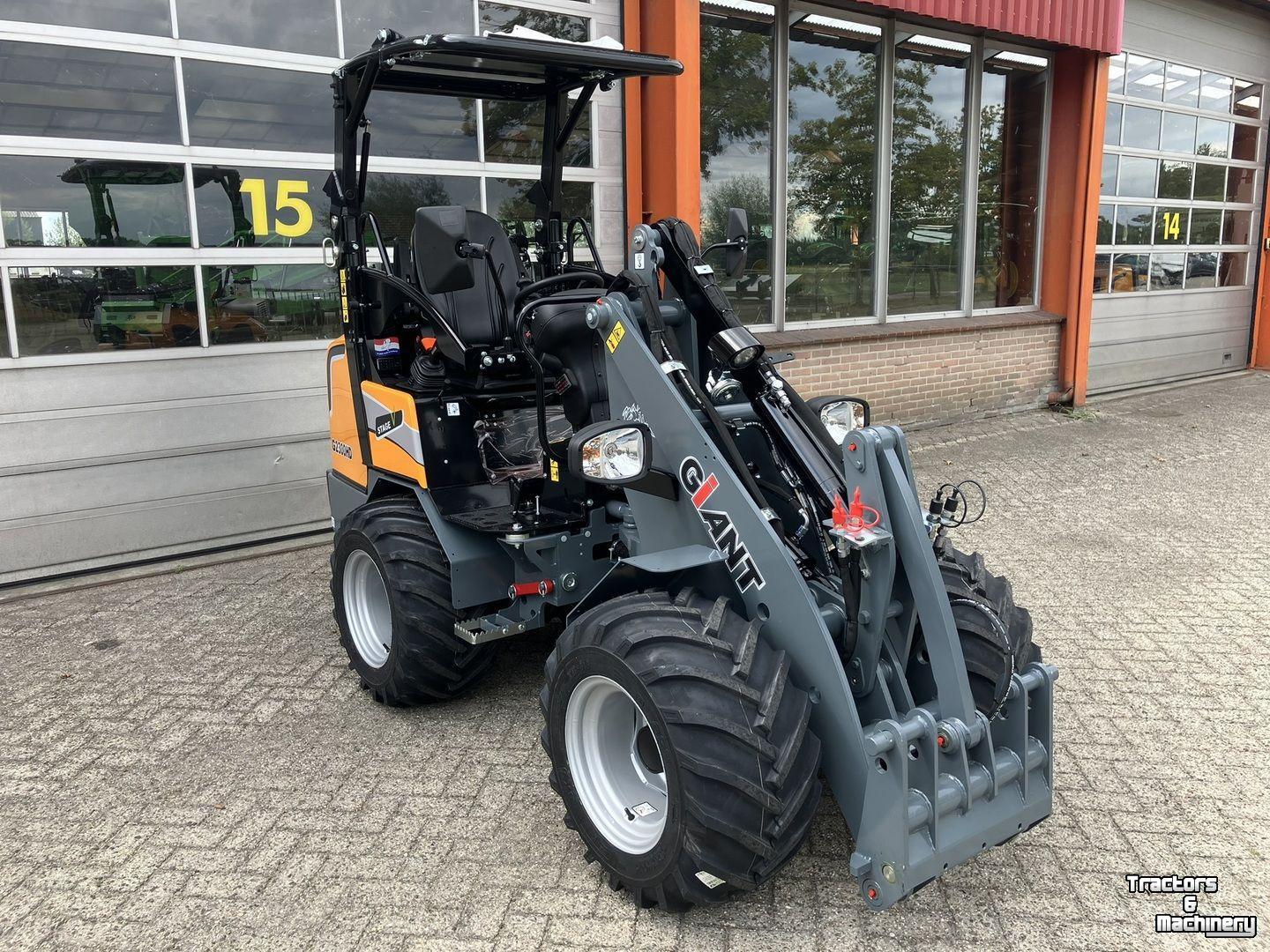 Radlader Giant G2300 HD
