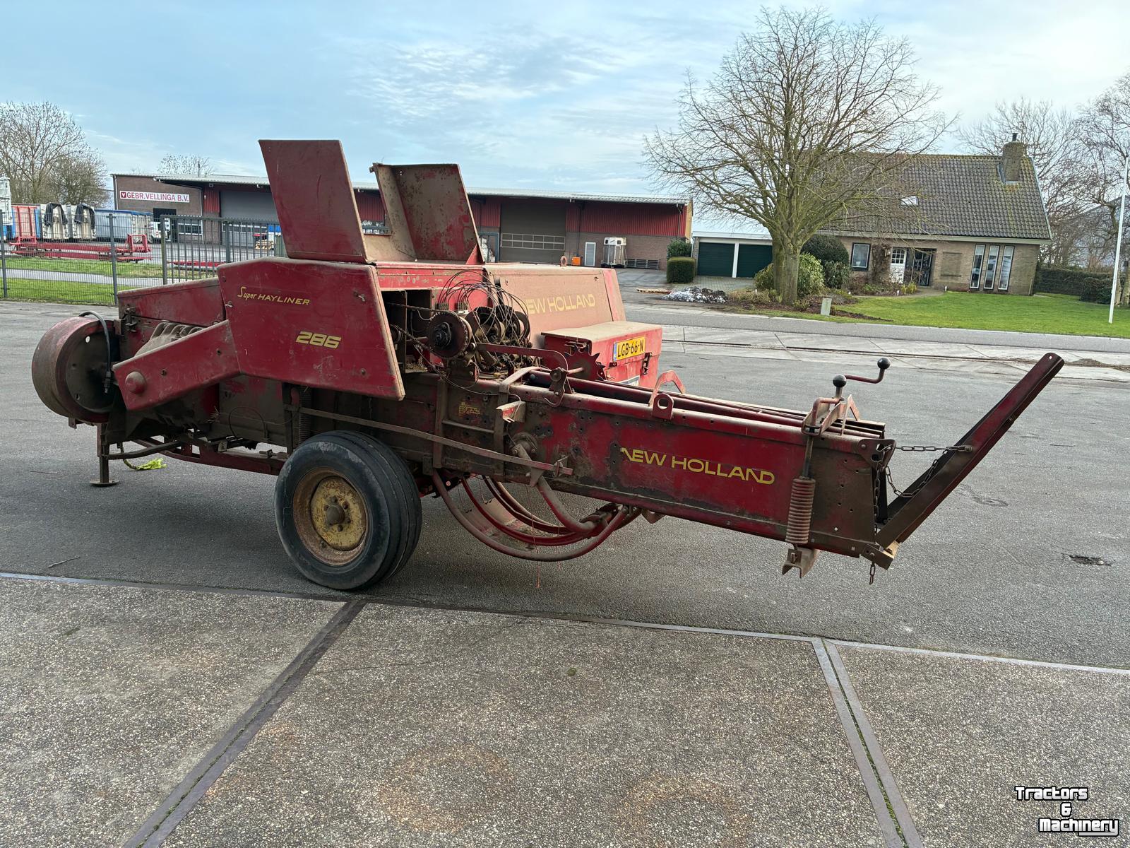 Pressen New Holland Super Hayliner A286 kleine pakkenpers