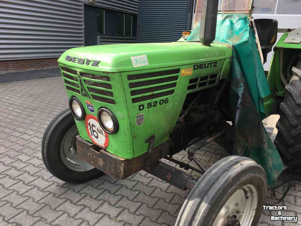 Schlepper / Traktoren Deutz D5206
