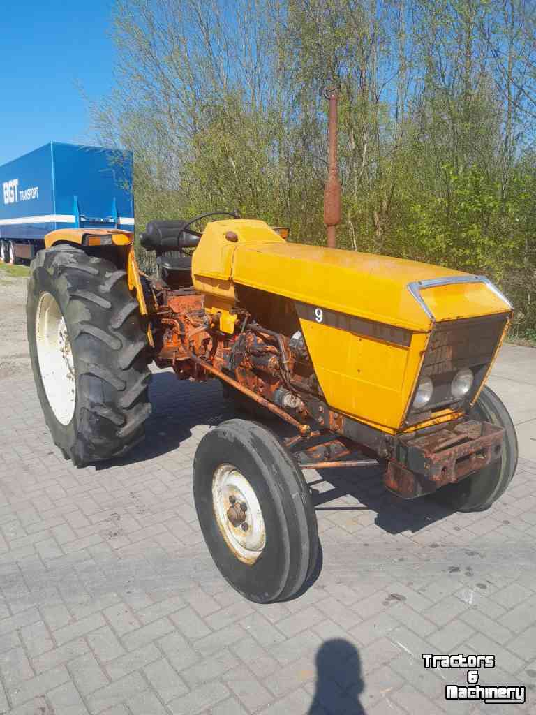 Schlepper / Traktoren Renault 89
