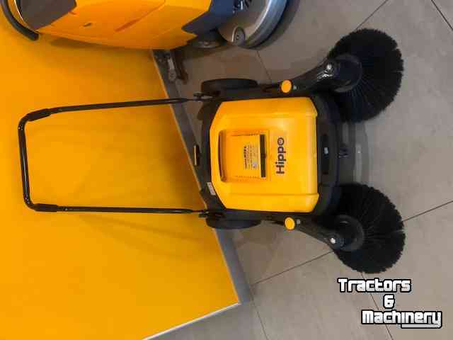 Kehr- und Kehrsaugmaschinen  Hippo MS50FP Veegmachine Sweeper 55L