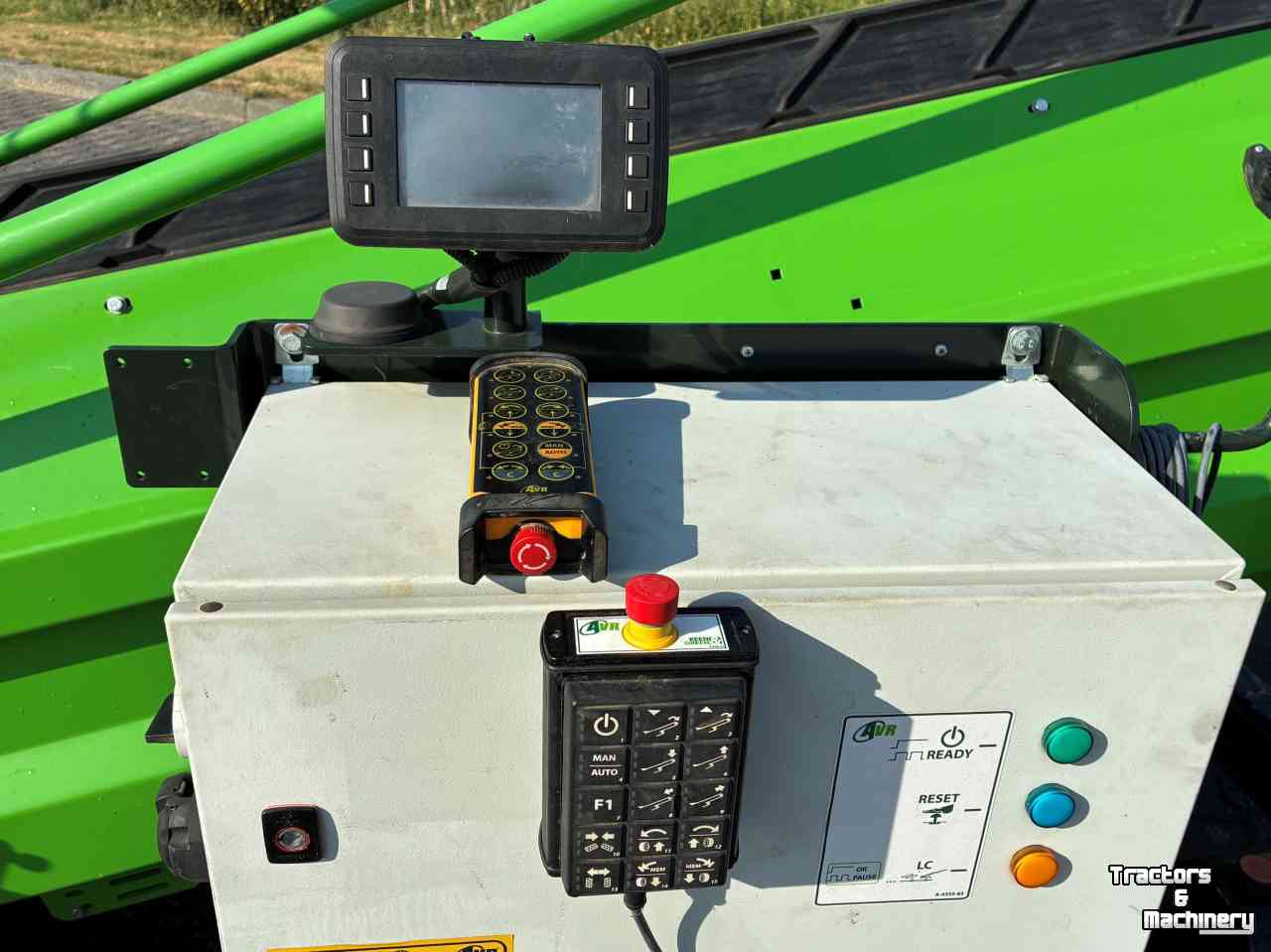 Lagerhausfüller AVR Cobra 80-17 + Toevoeband