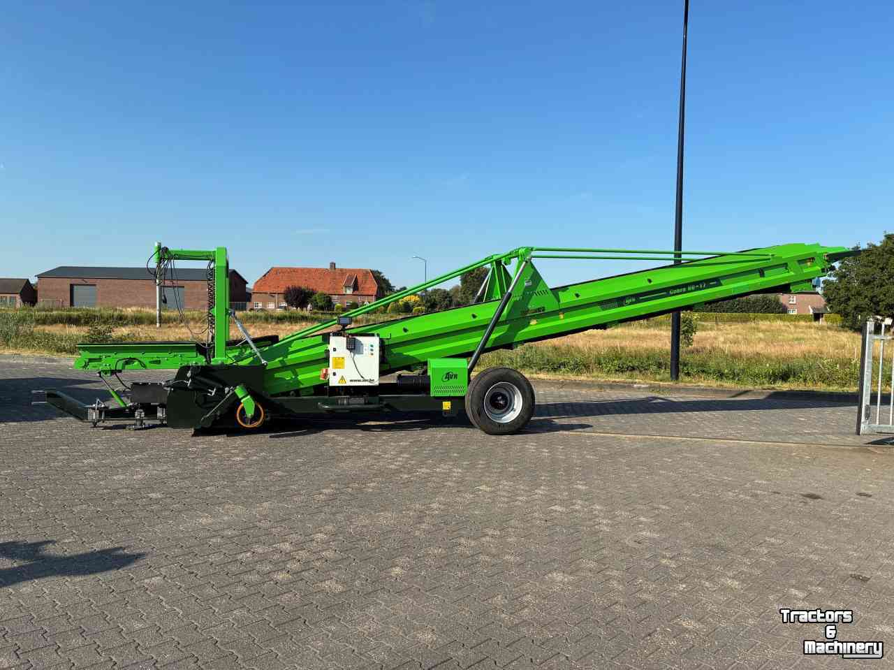 Lagerhausfüller AVR Cobra 80-17 + Toevoeband