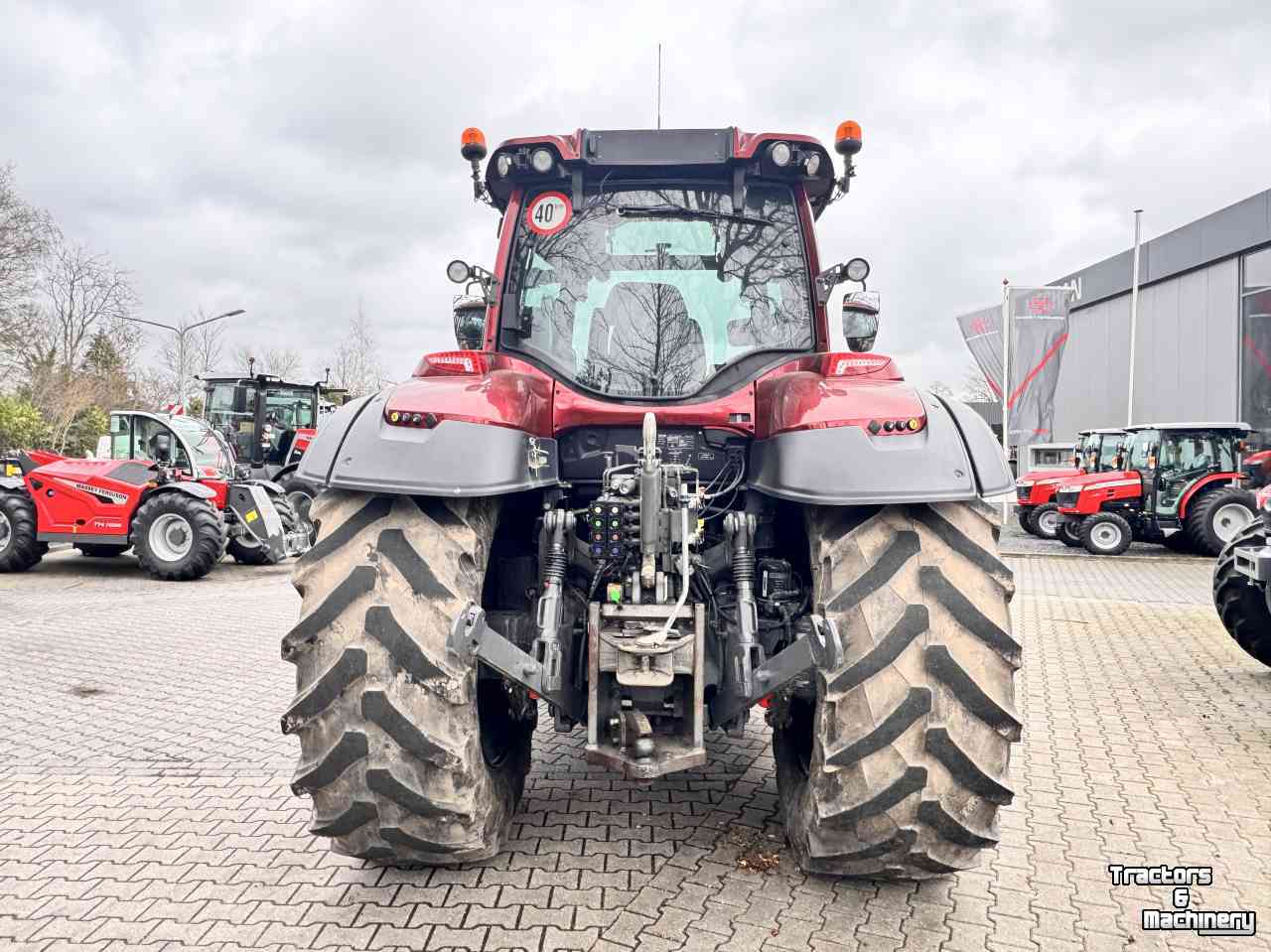Schlepper / Traktor Valtra T174 Active