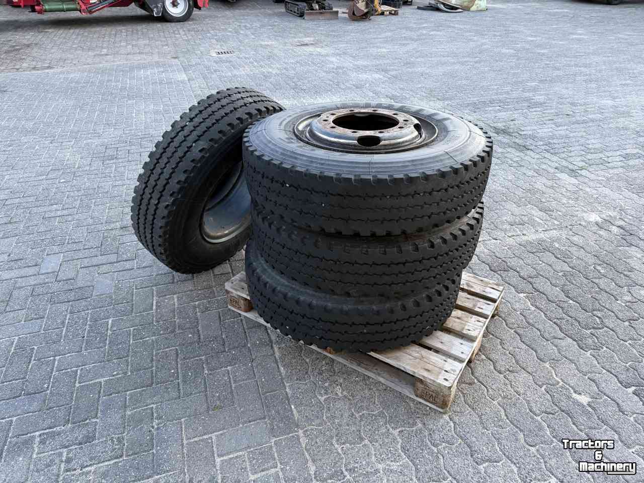 Autres roues, pneus, jantes et accessoires  Landbouw banden / landbouwwielen 10.00 R20