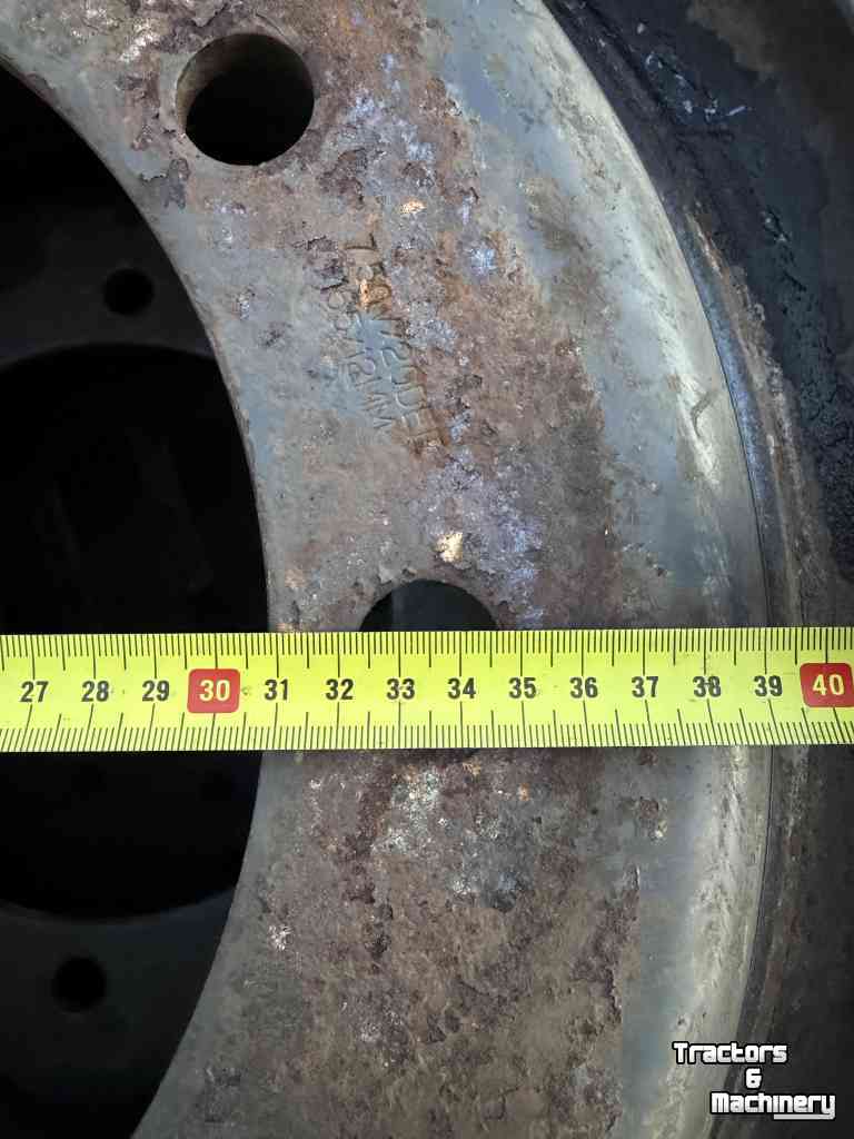 Autres roues, pneus, jantes et accessoires  Landbouw banden / landbouwwielen 10.00 R20