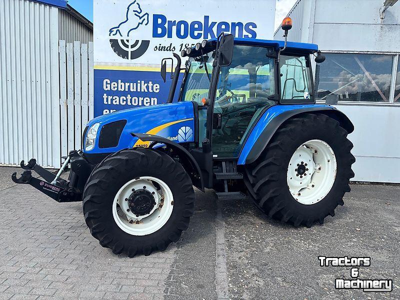 Schlepper / Traktor New Holland T 5050