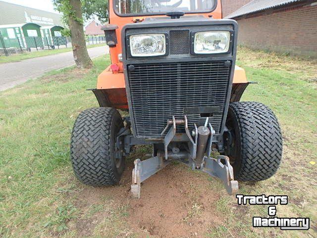 Obsttraktor Holder park 70