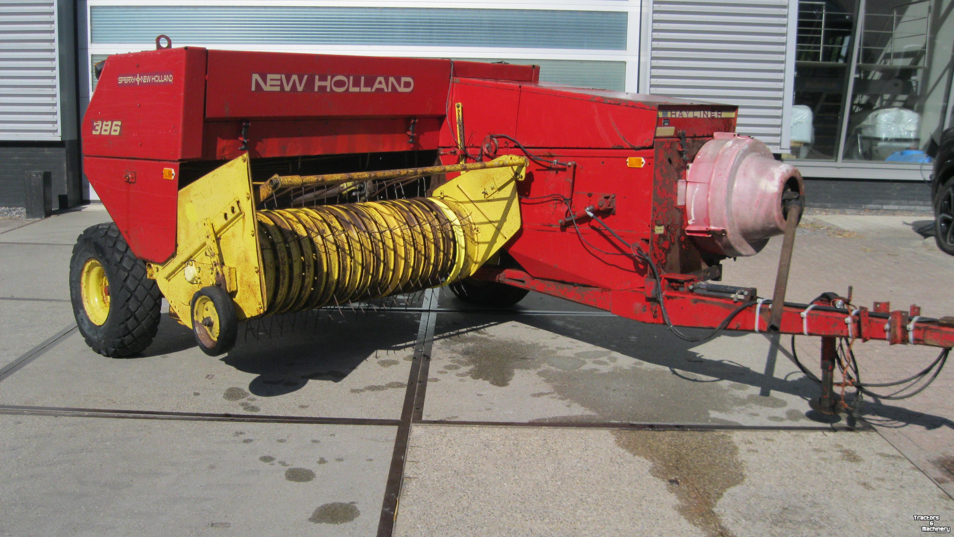 Pressen New Holland Hayliner 386