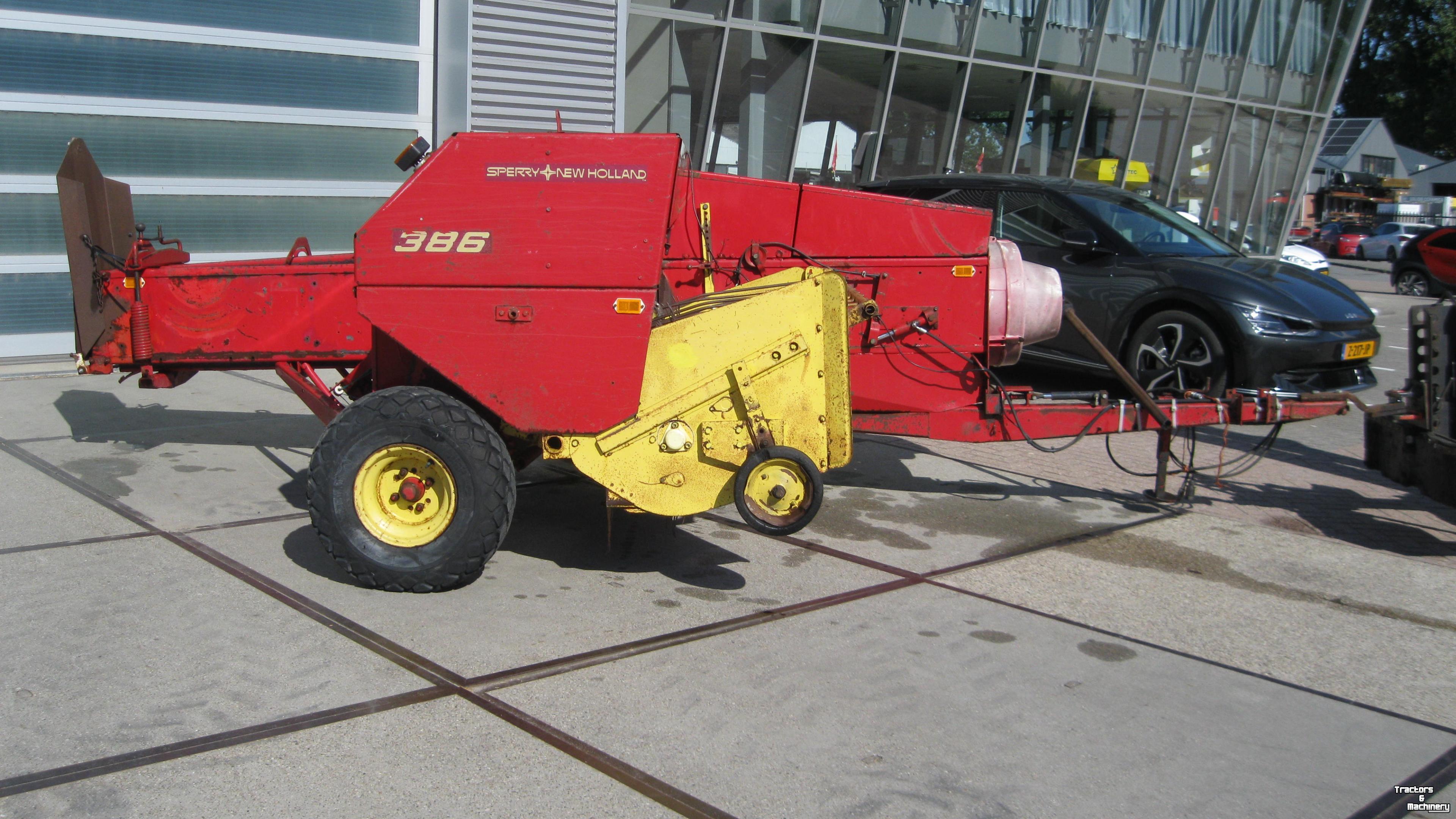 Pressen New Holland Hayliner 386