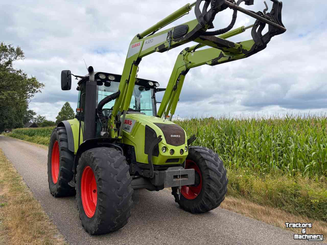 Schlepper / Traktor Claas Arion 430