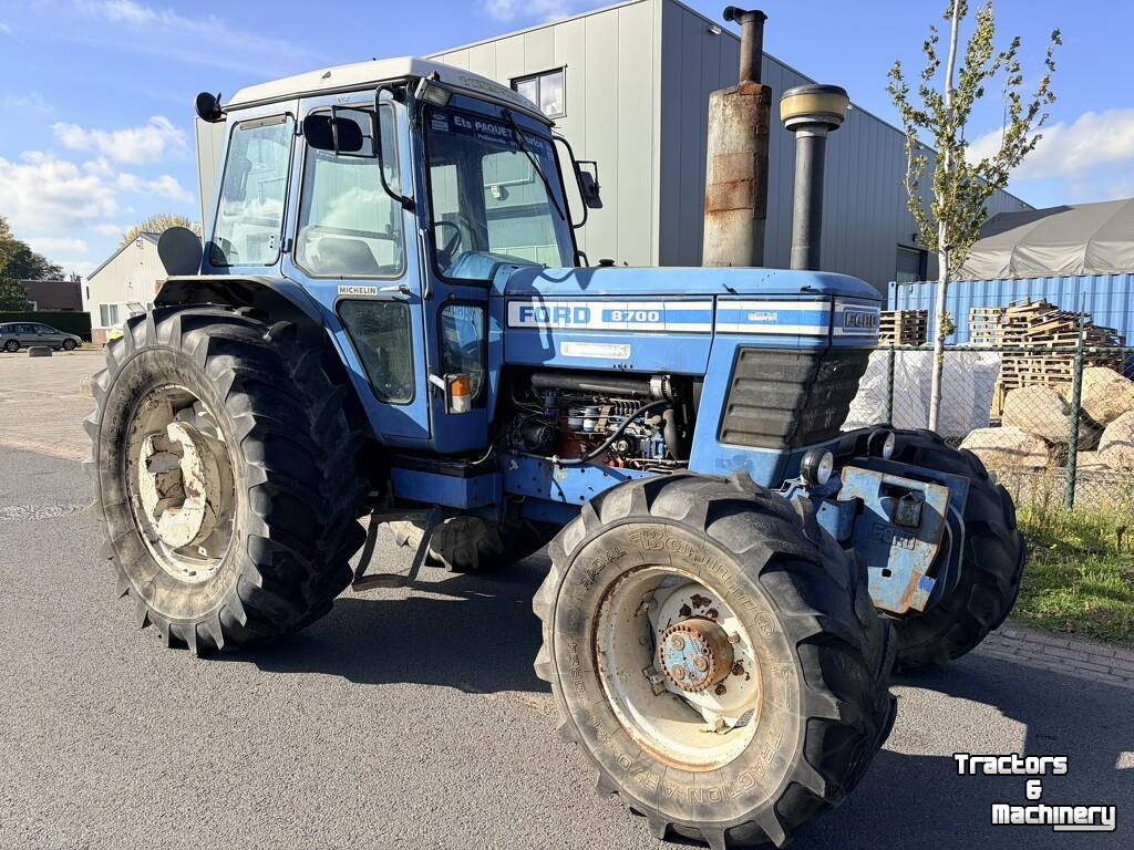 Schlepper / Traktor Ford 8700