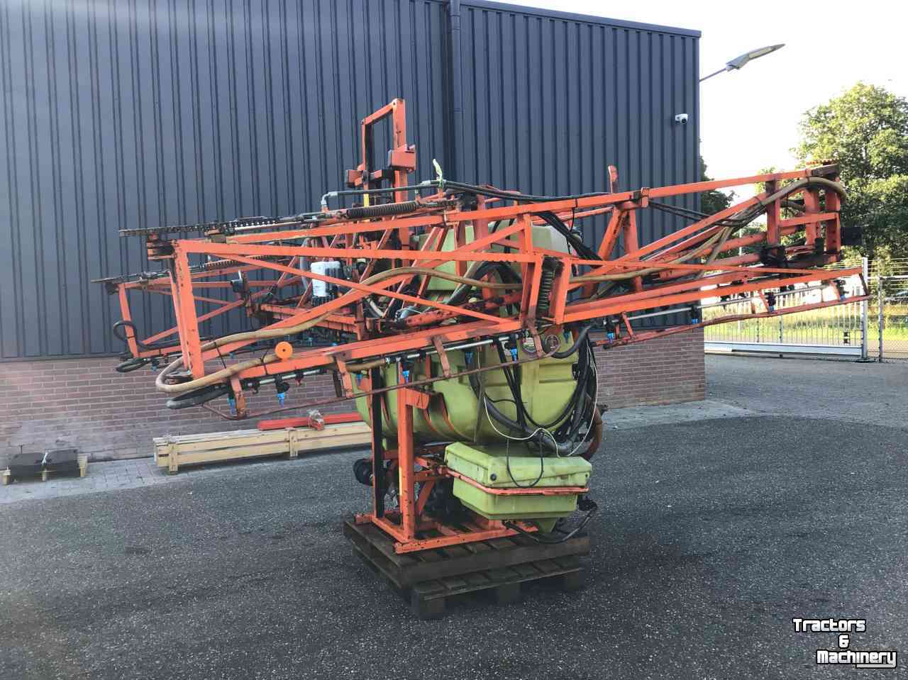 Anbaufeldspritze Douven P 80 21