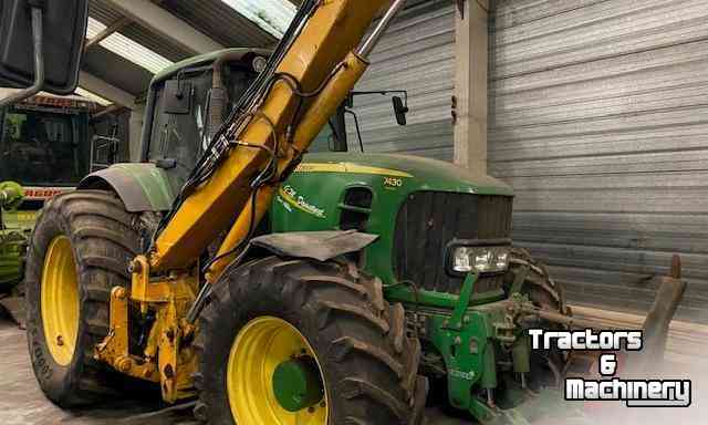 Schlepper / Traktoren John Deere 7530 Tractor +  Hemos Maai-Arm met Klepelbak