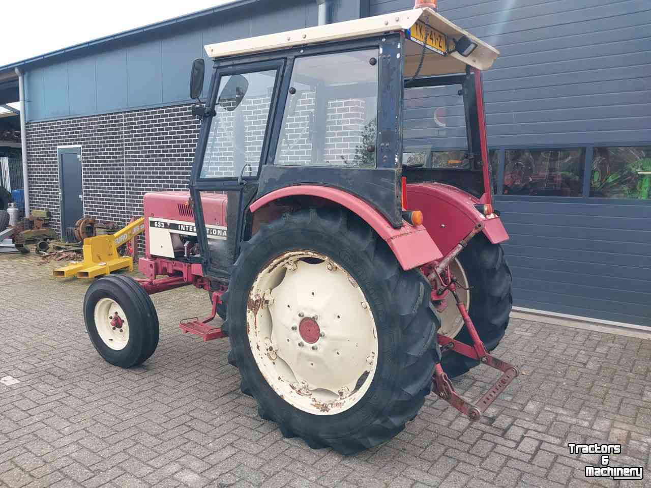 Schlepper / Traktoren International 633