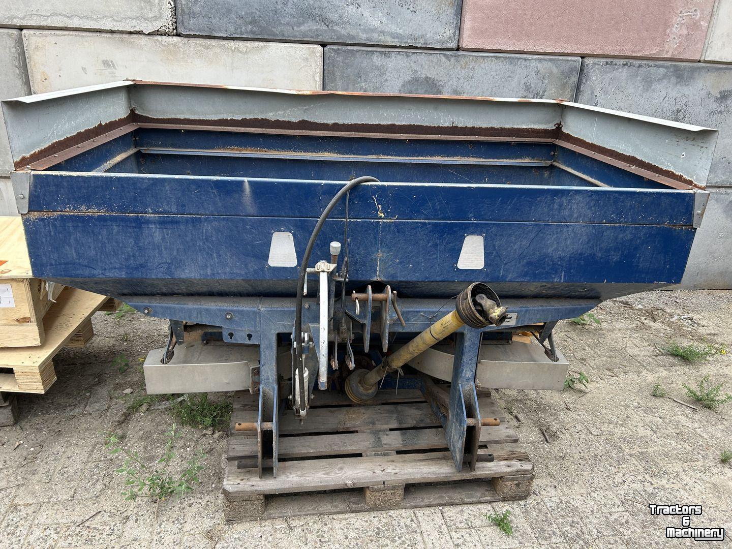 Düngerstreuer Bogballe E 1000