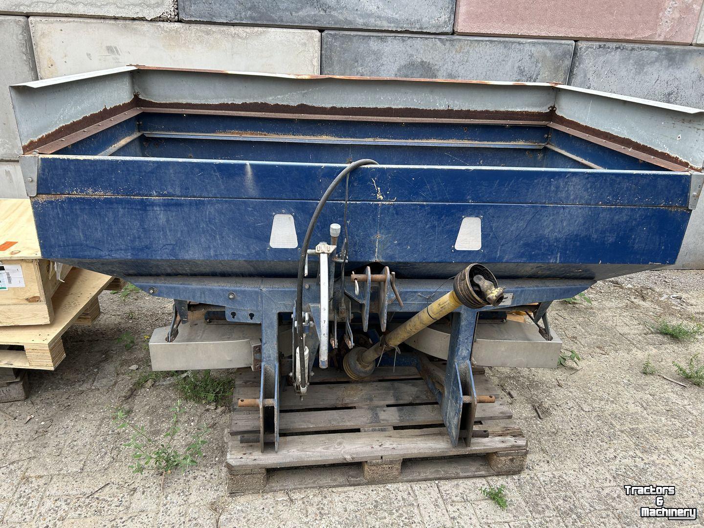 Düngerstreuer Bogballe E 1000
