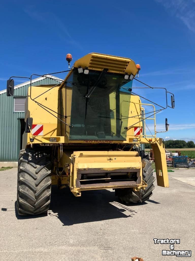 Mähdrescher New Holland TX 36