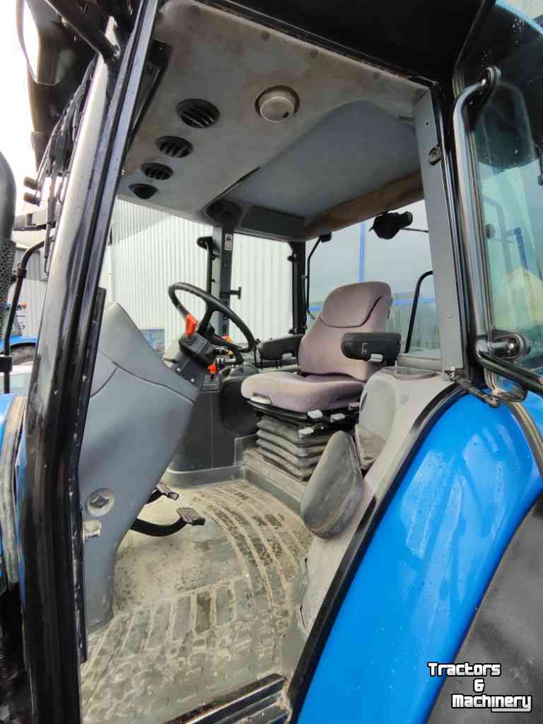Schlepper / Traktoren New Holland TM155 RC