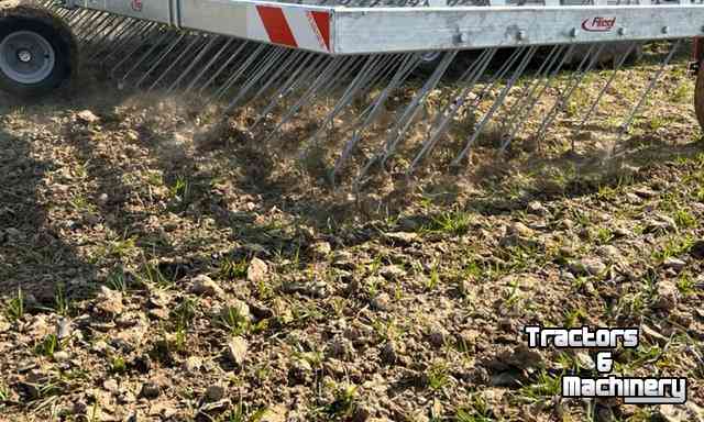 Striegelmaschine Fliegl Striegel STR 610 Wiedeg