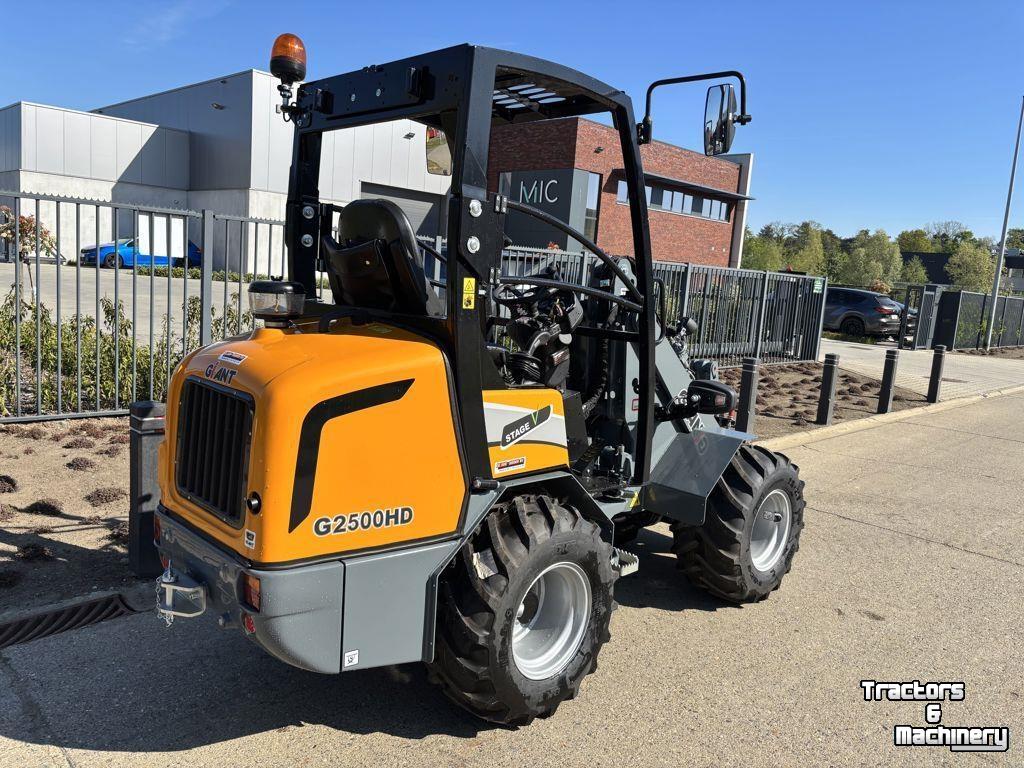 Radlader Giant G2500