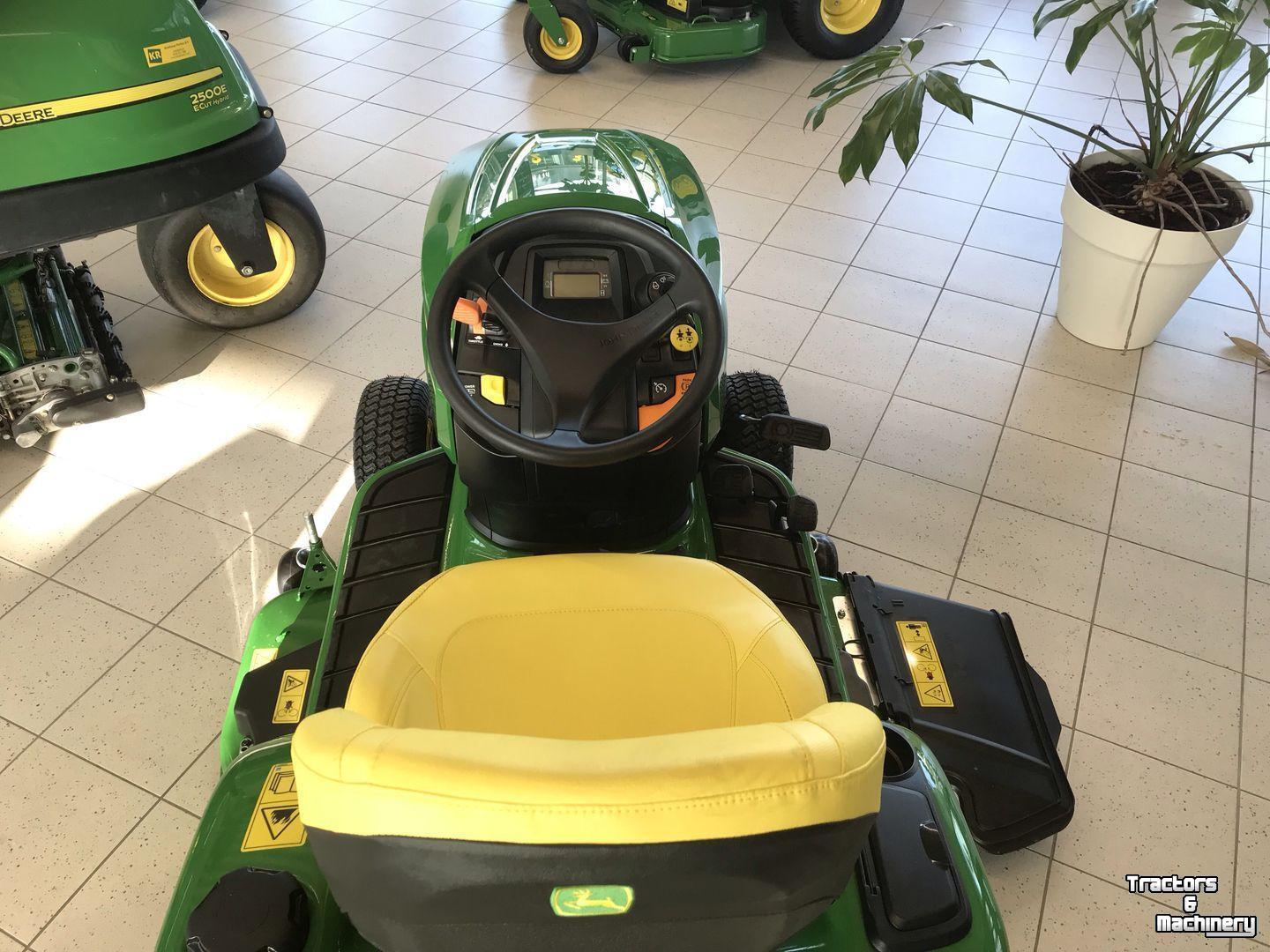 Aufsitzrasenmäher John Deere X370