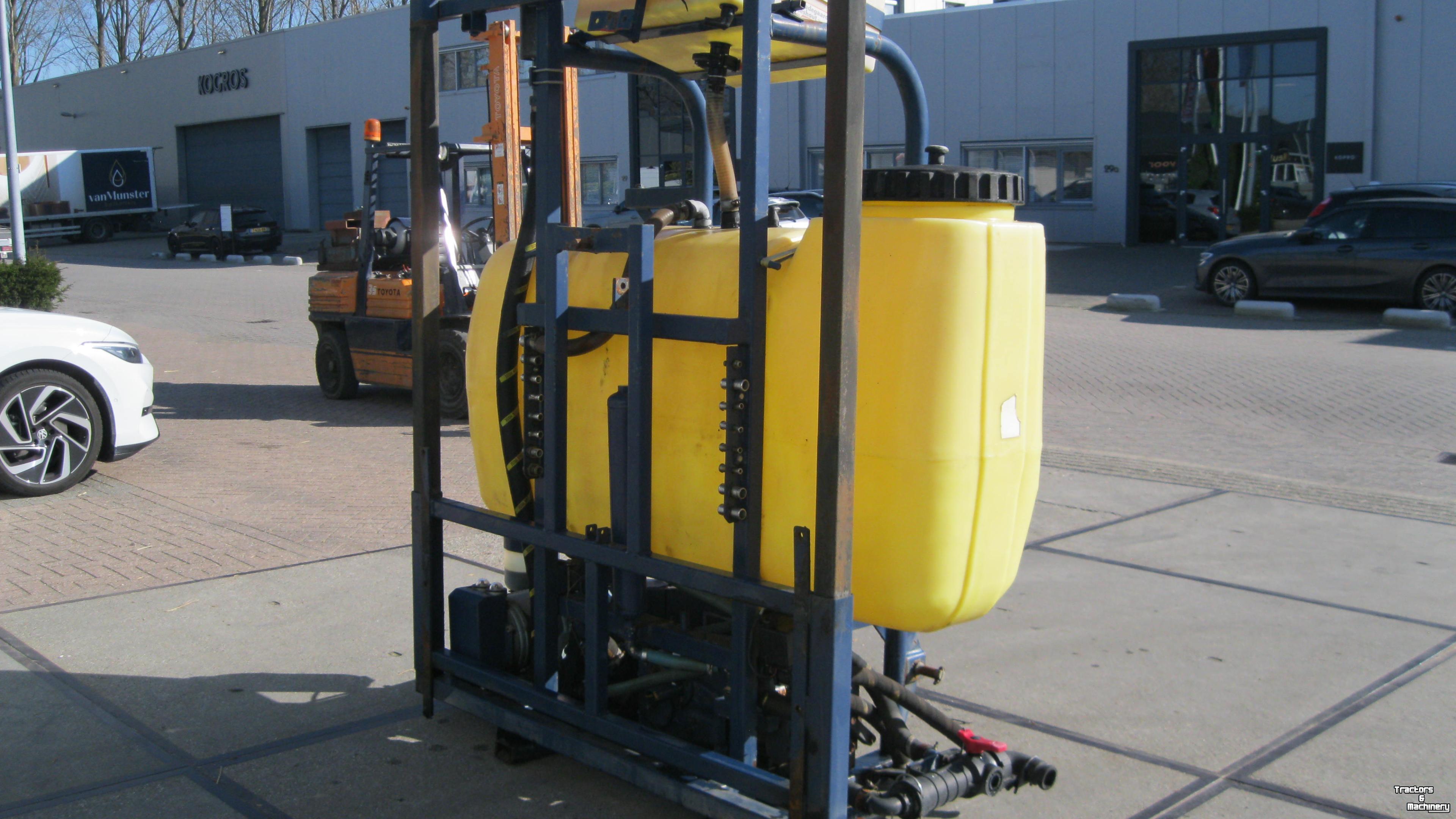 Feldspritze Hoegen Dijkhof 800 liter tank met frame