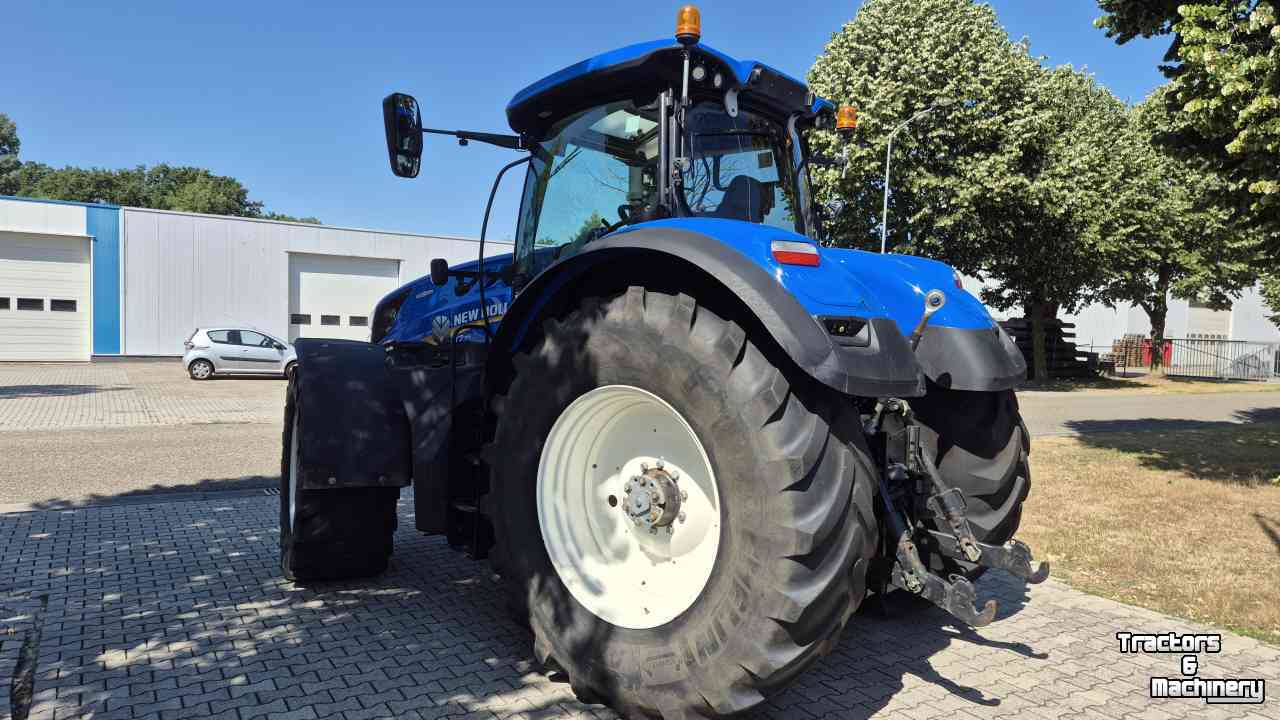 Schlepper / Traktor New Holland T7.315 HD AC 40Kmh. Lucht, Fronthef, geveerde vooras en cabine.