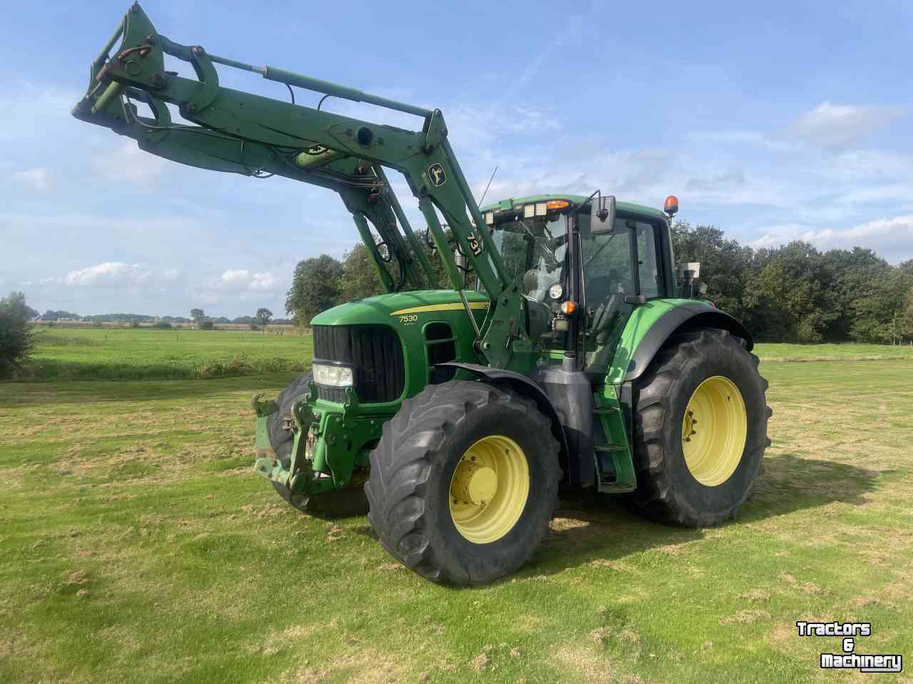Schlepper / Traktor John Deere 7530 PREMIUM AP TLS FR.HEF+FR.PTO+FR.LDR.