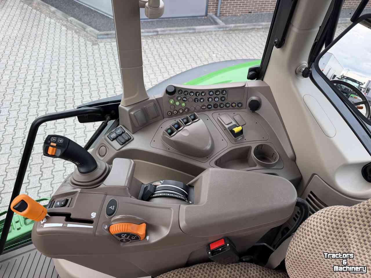 Schlepper / Traktor John Deere 6M200 AP 50KM 2025 795 UUR AUTOTRAC-READY + G5-DISPLAY DEMO!!!