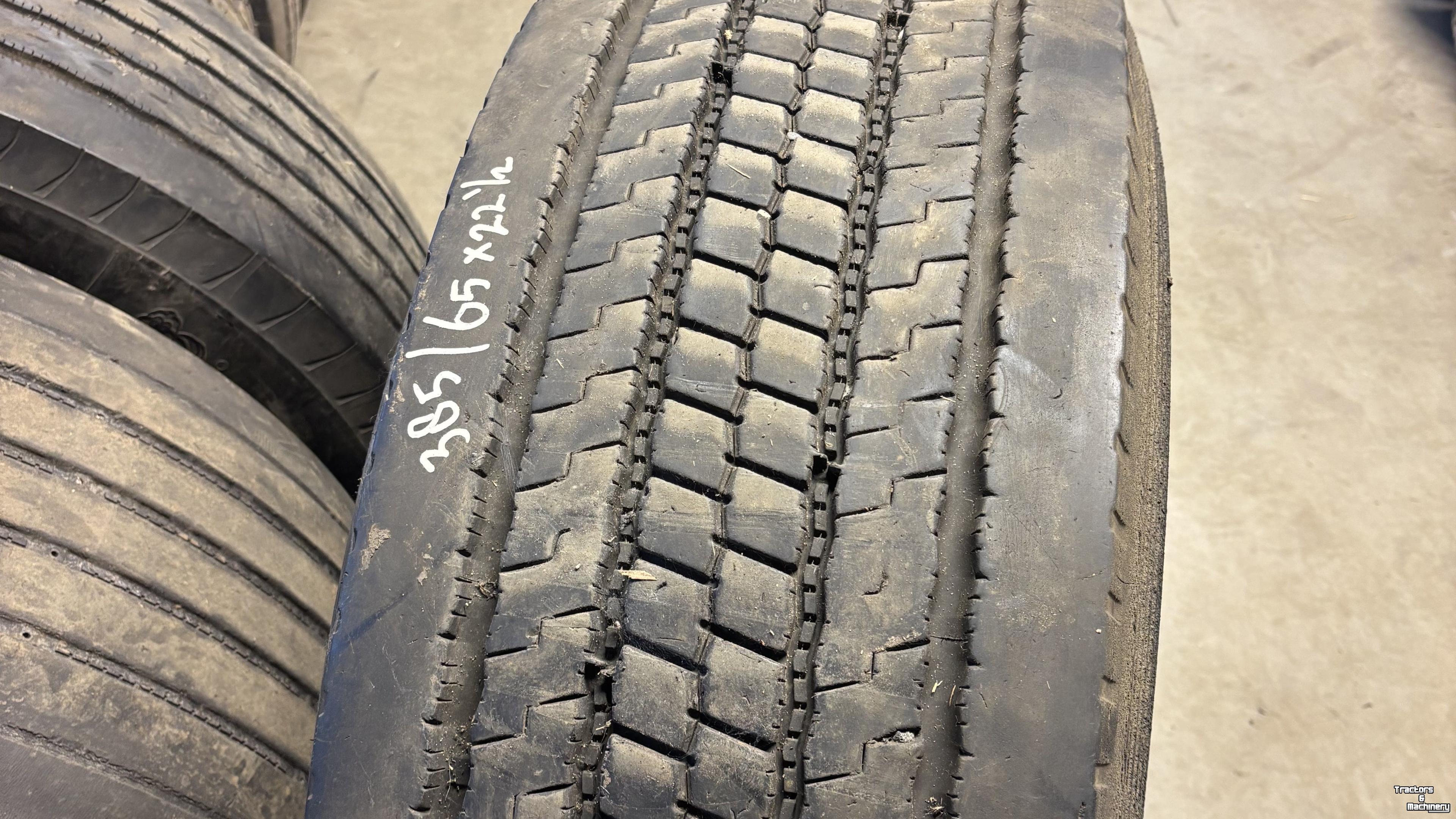 Räder, Reifen, Felgen & Distanzringe Bridgestone BRIDGESTONE 385/65X22,5 BUITENBAND