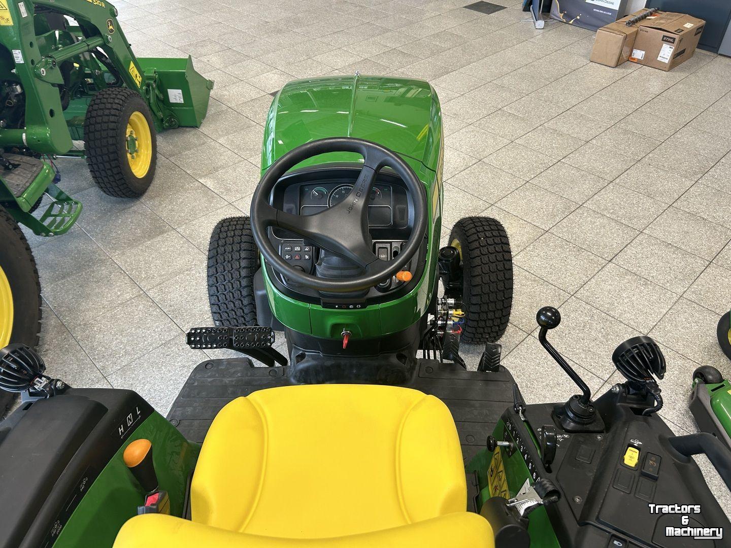 Obsttraktor John Deere 2032R