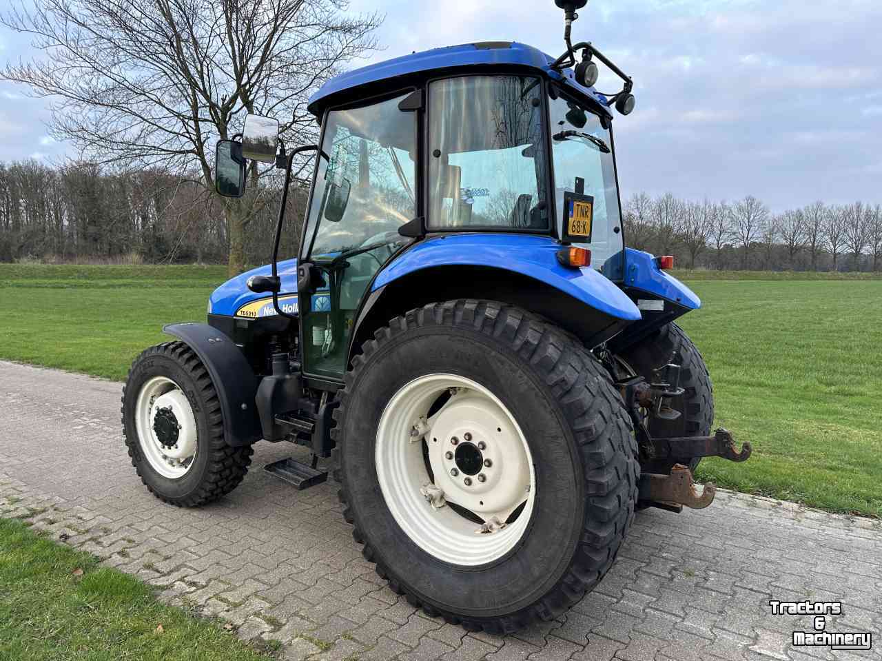 Schlepper / Traktoren New Holland TD5010